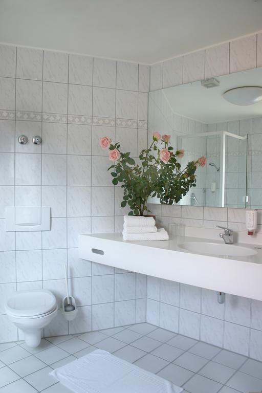 Weinhotel Rose Volkach Room photo