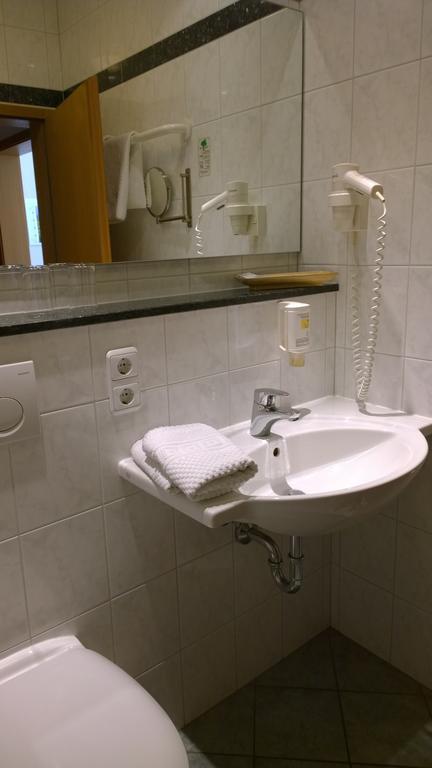 Weinhotel Rose Volkach Room photo